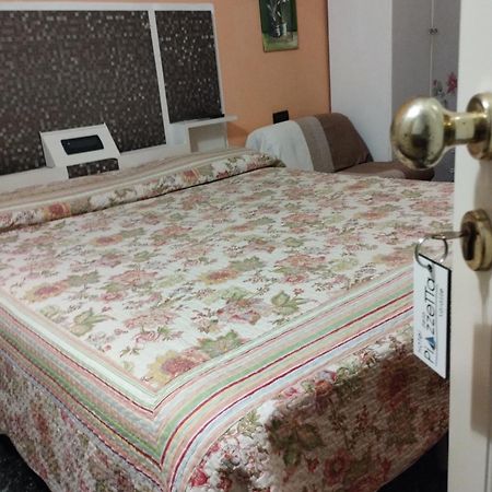 Hotel Della Piazzetta Varazze Bagian luar foto