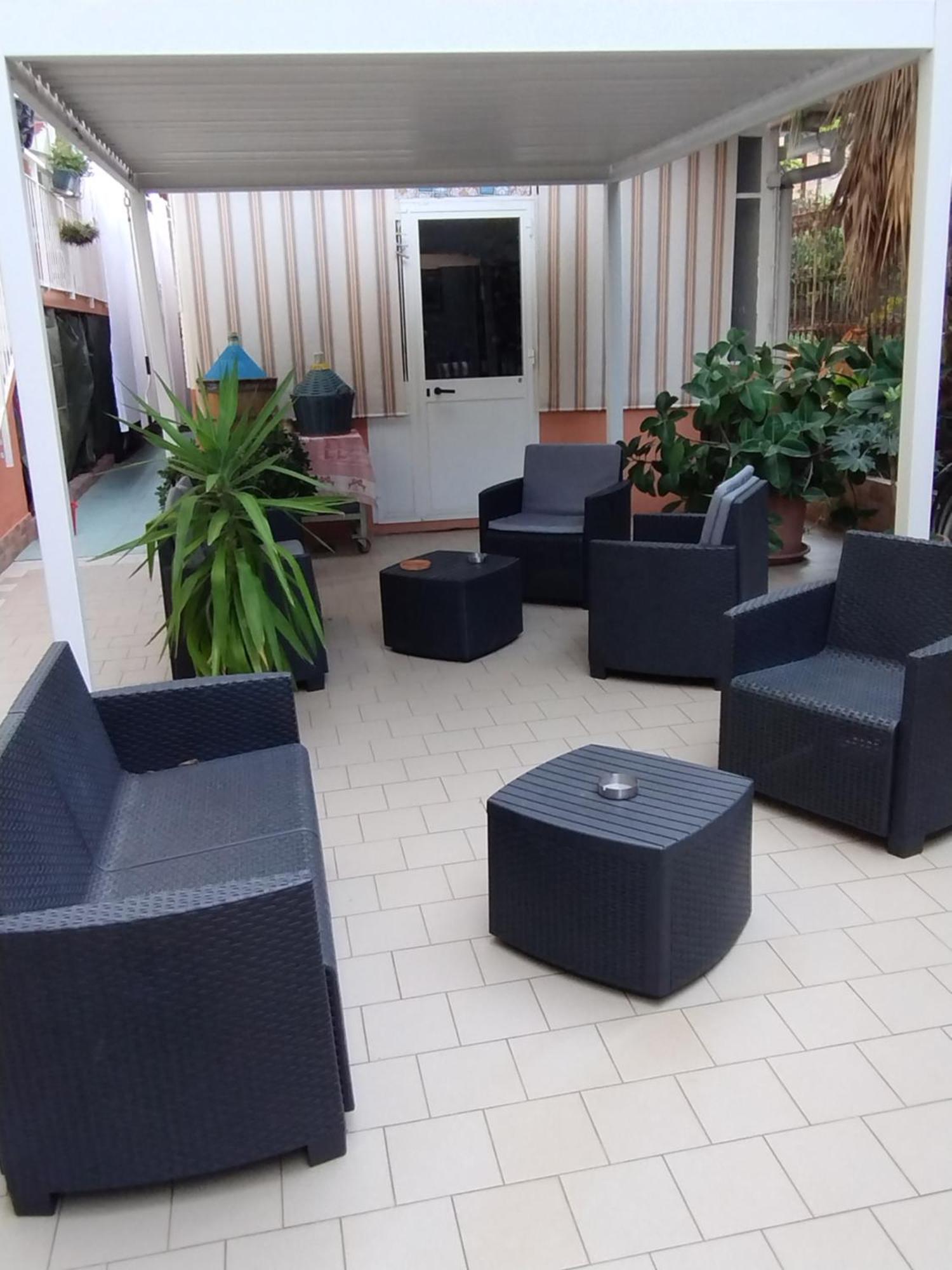 Hotel Della Piazzetta Varazze Bagian luar foto