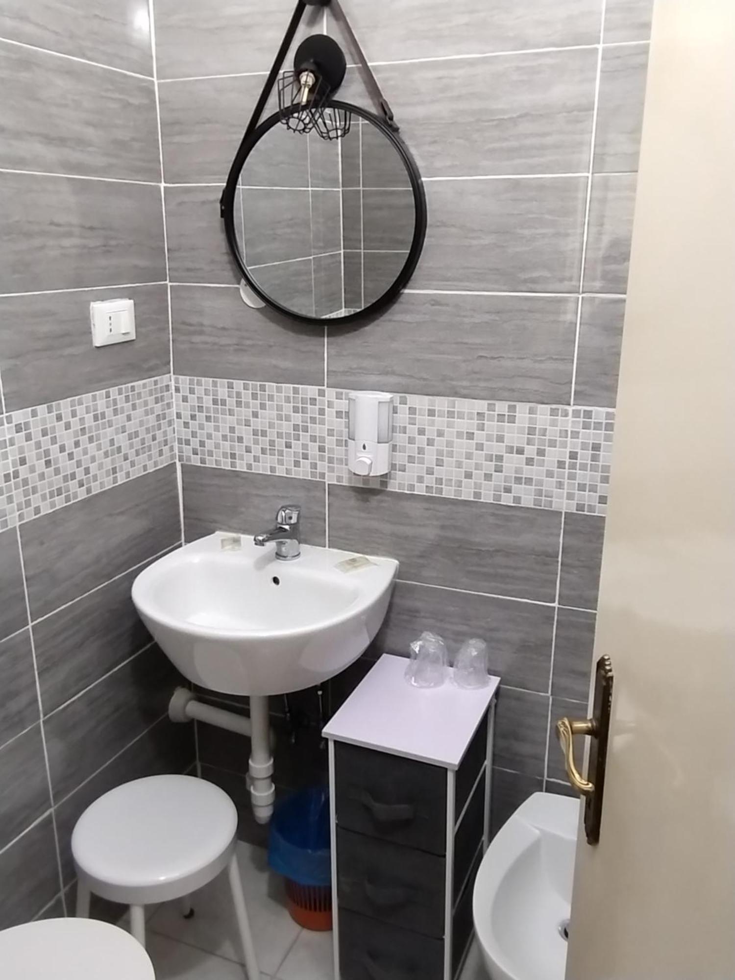 Hotel Della Piazzetta Varazze Bagian luar foto