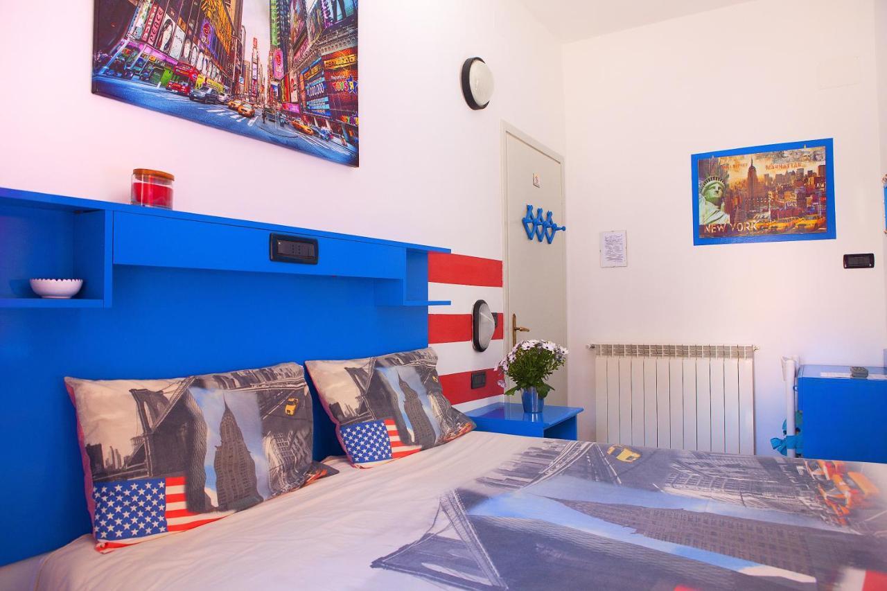 Hotel Della Piazzetta Varazze Bagian luar foto